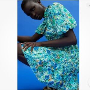 ZARA Floral Print Puff Sleeve Smocked Mini Dress Size XS